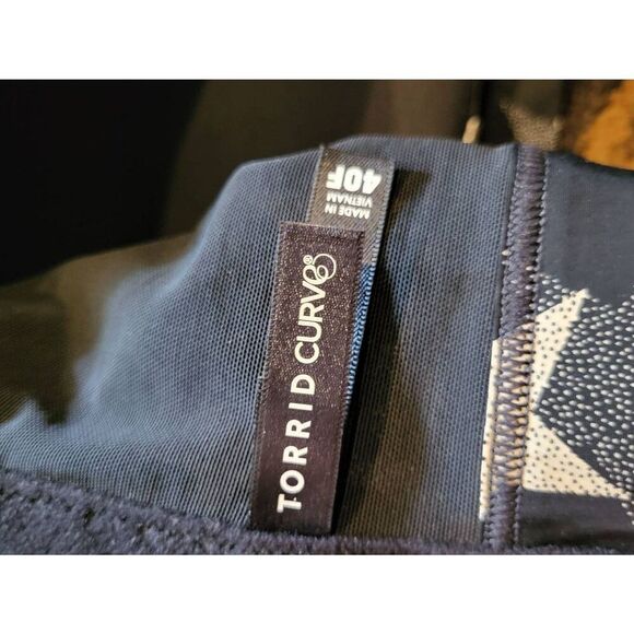 Torrid Bra Women's 40F Black Stars Dream Wire Free Back Smoothing Longline - Picture 5 of 6